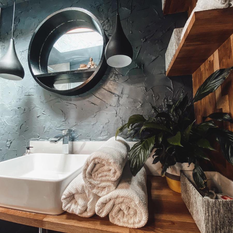 Cosy Studio Apartment นิวมาร์เก็ต ภายนอก รูปภาพ